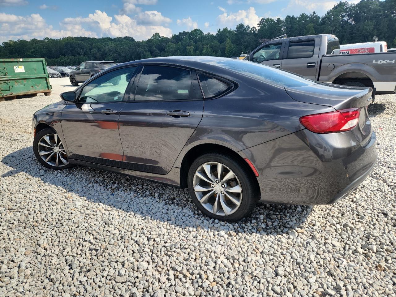 2015 Chrysler 200 S - Фото 2