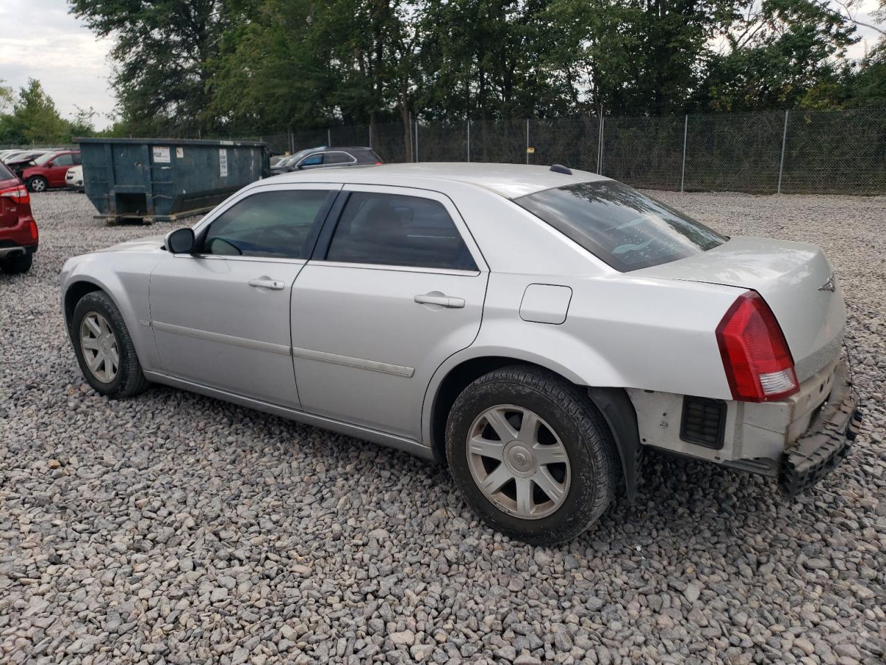 2005 Chrysler 300 Touring - Фото 2