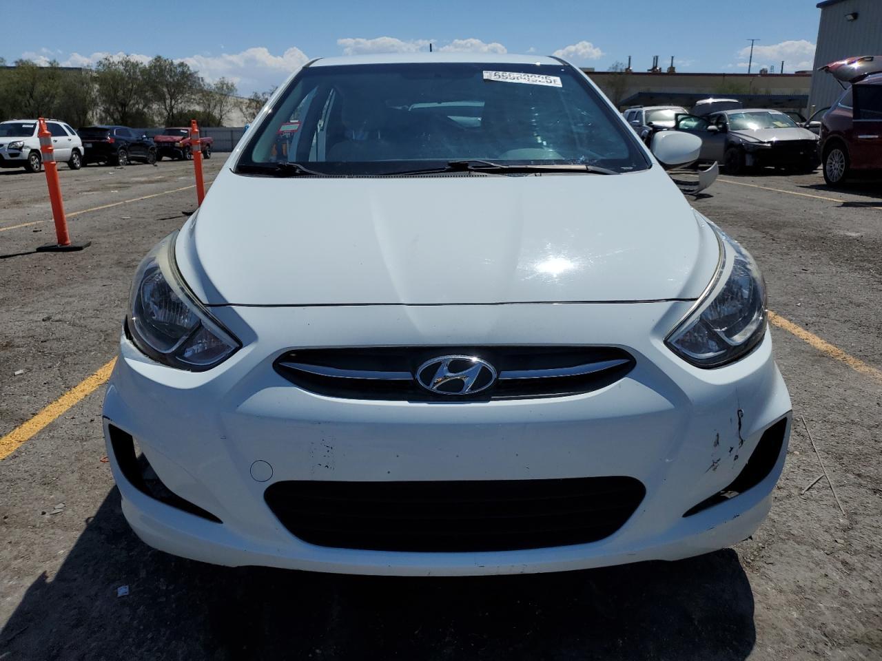 2016 Hyundai Accent Se - Фото 5
