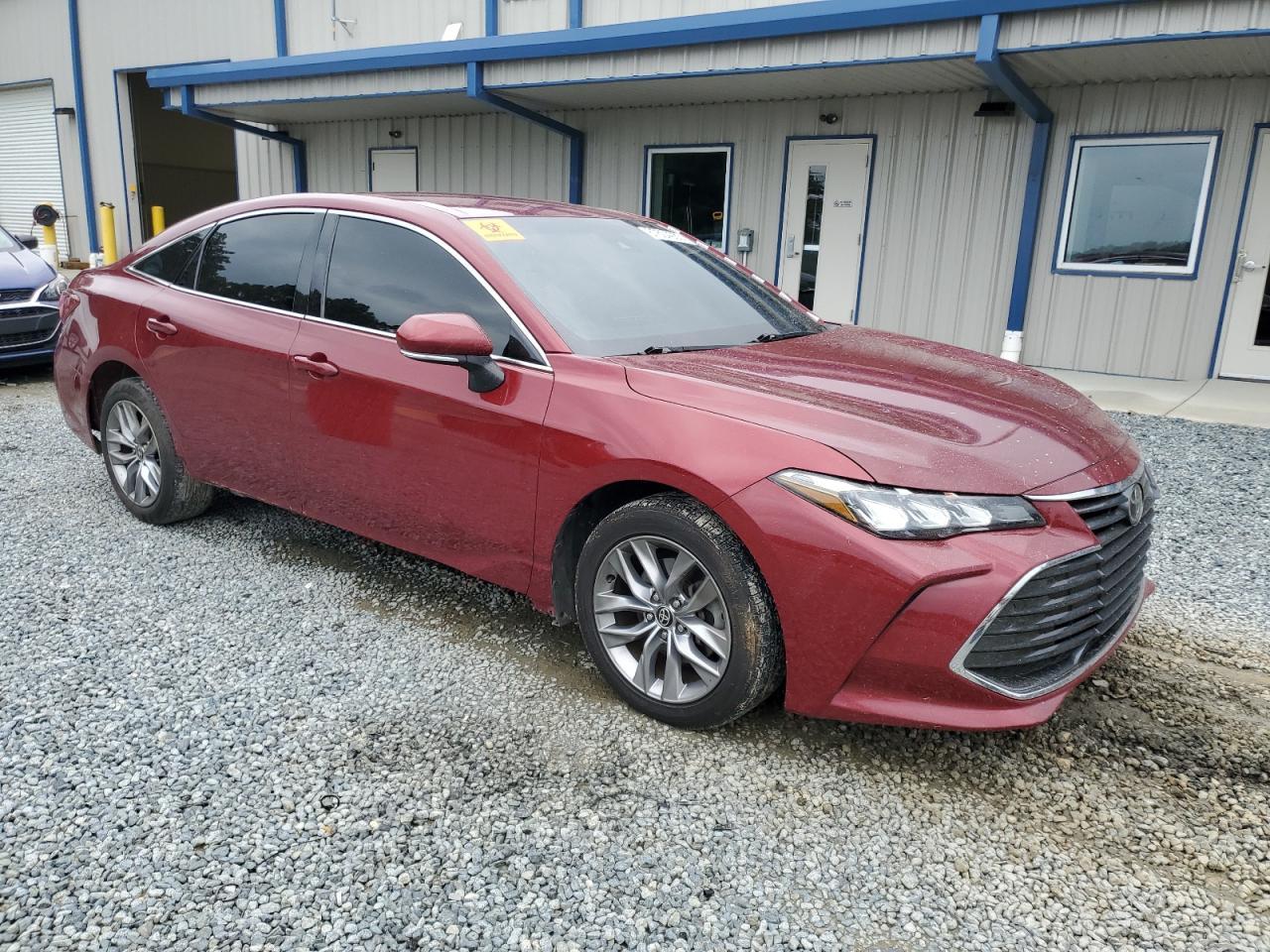 2022 Toyota Avalon Xle - Фото 4