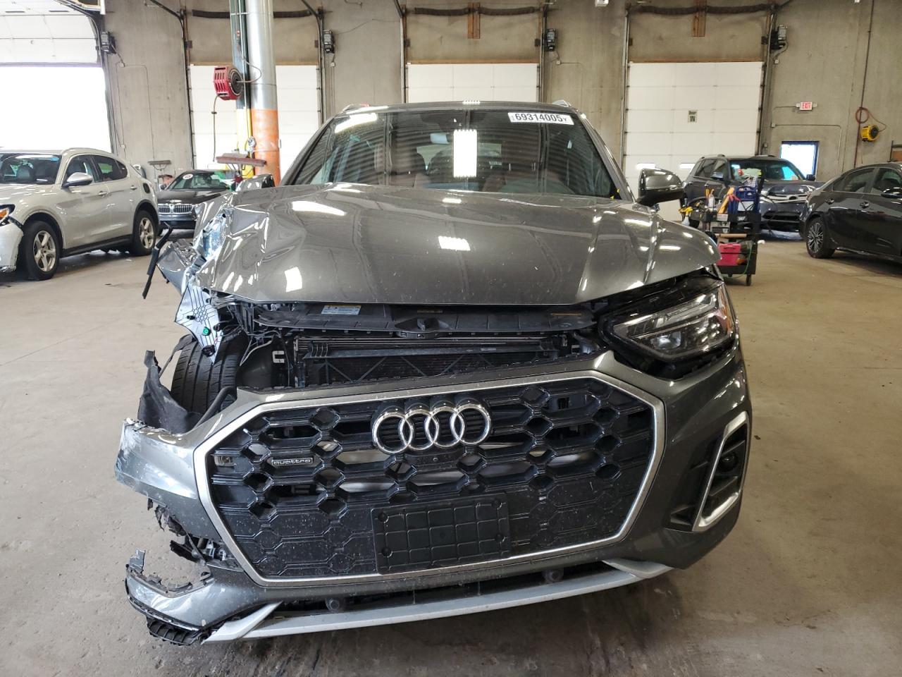 2024 Audi Q5 E Premium Plus 55 - Фото 5