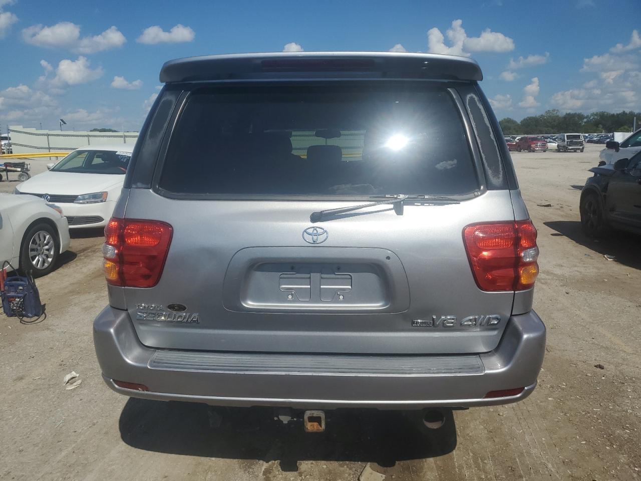 2004 Toyota Sequoia Limited - Image 6