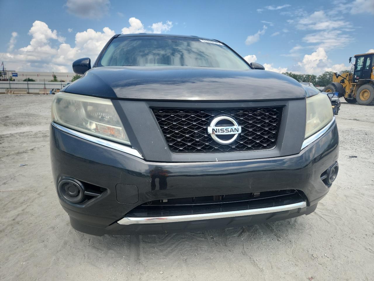 2015 Nissan Pathfinder S - Image 5