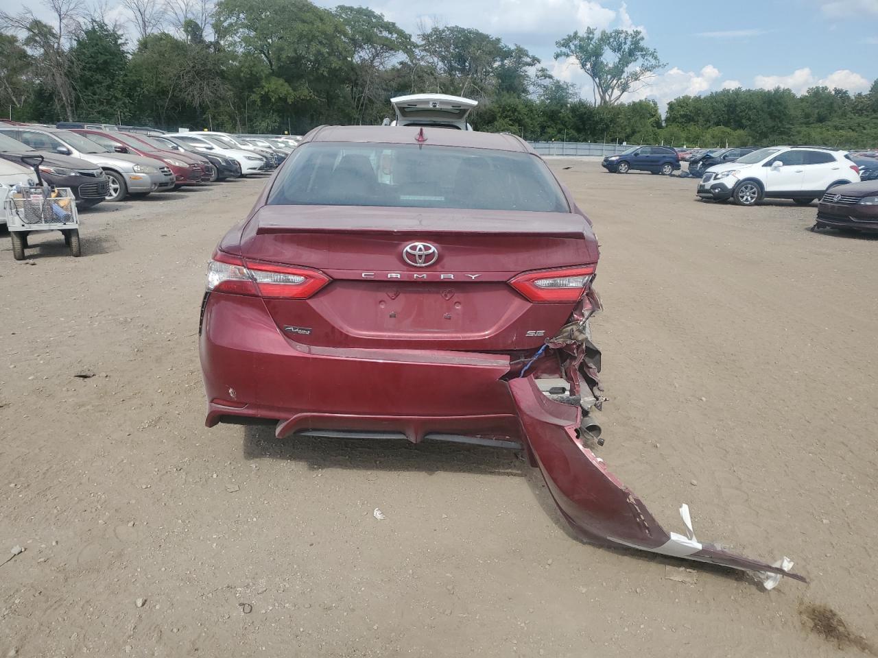 2018 Toyota Camry L - Фото 6