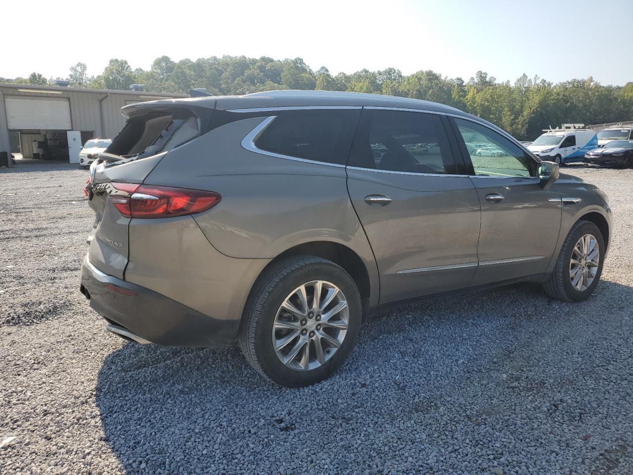 2018 Buick Enclave Premium - Image 3