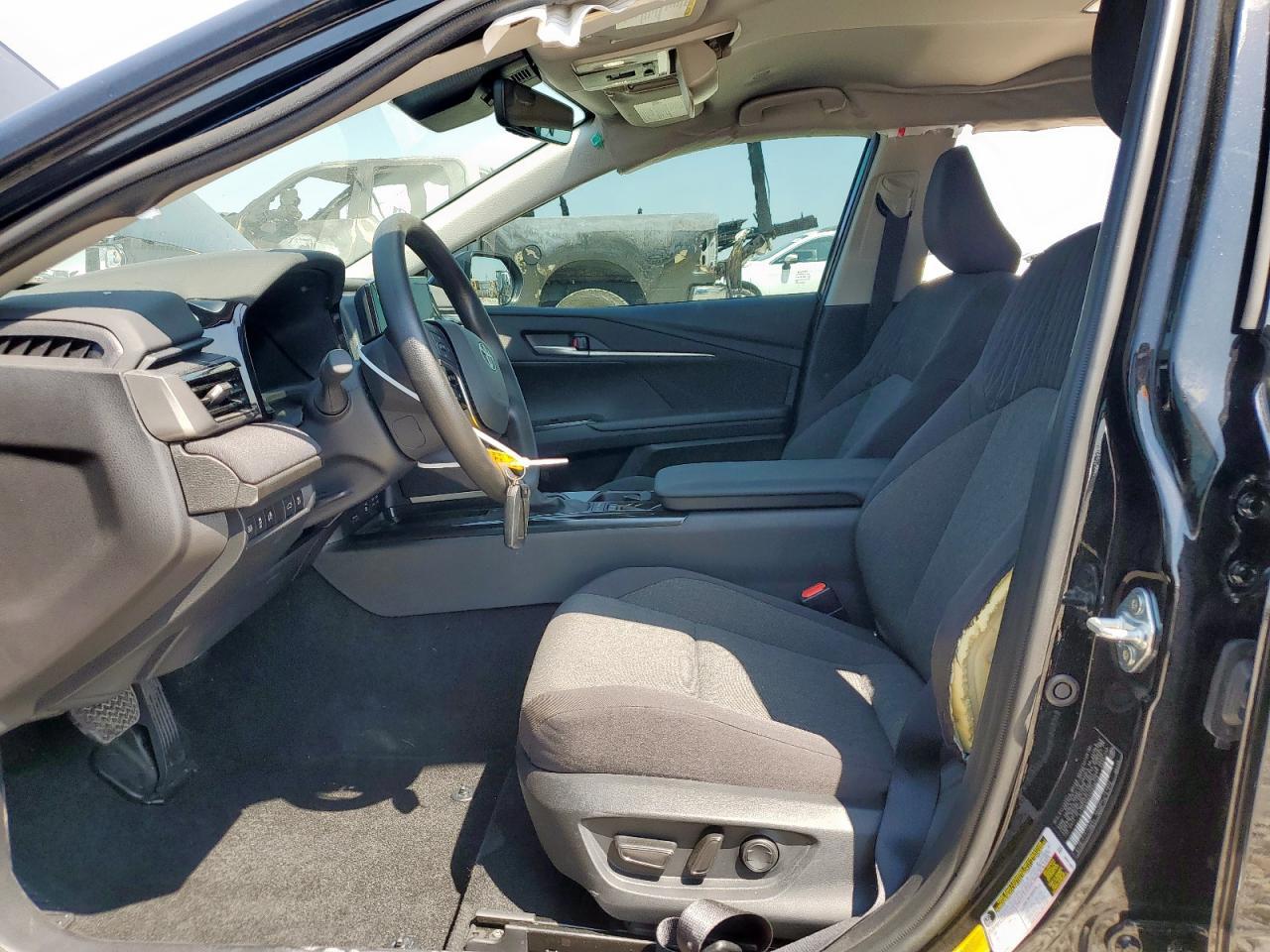 2025 Toyota Camry Xse - Image 7