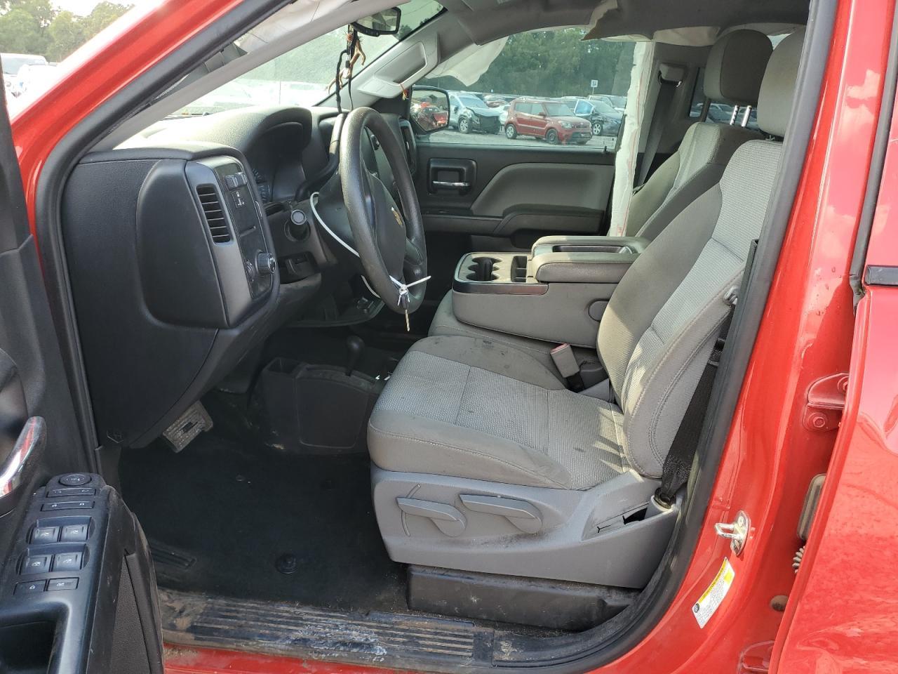 2018 Chevrolet Silverado K1500 Custom - Фото 7