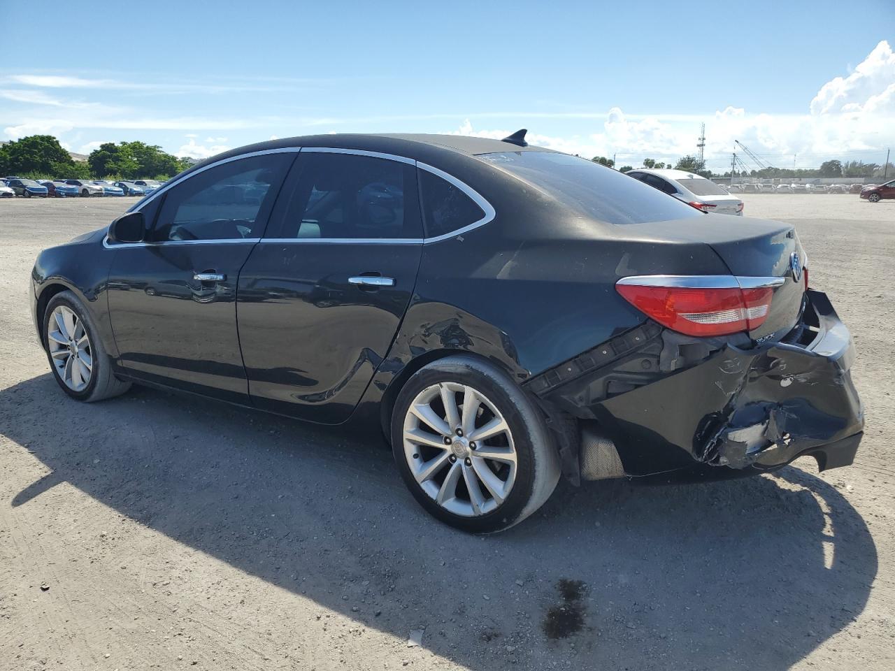 2014 Buick Verano - Фото 2