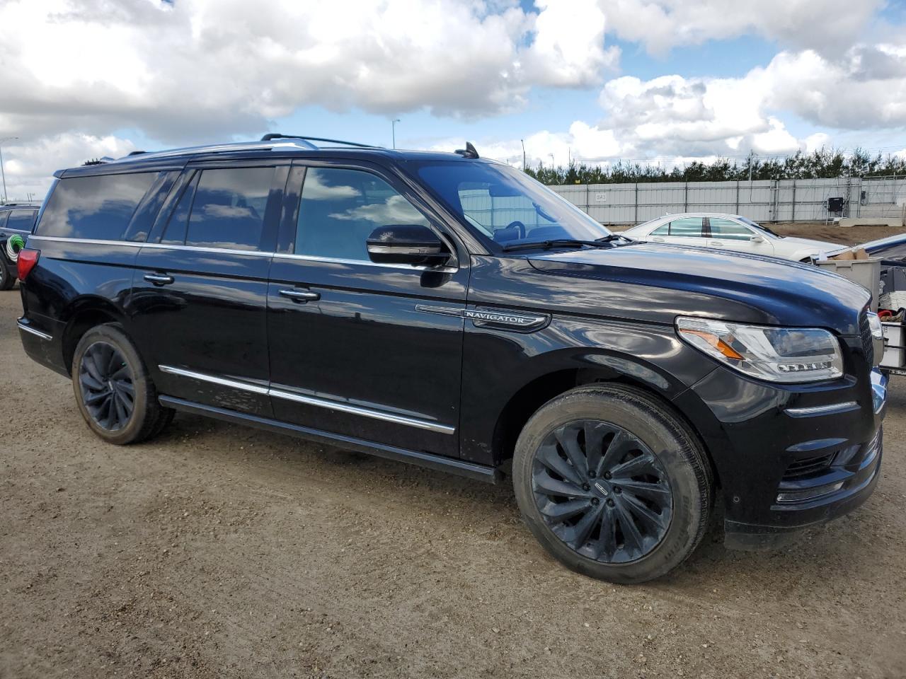 2021 Lincoln Navigator L Reserve - Image 4