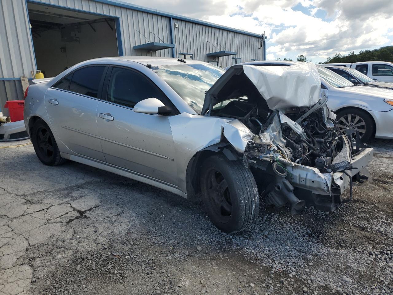 2010 Pontiac G6 - Фото 4