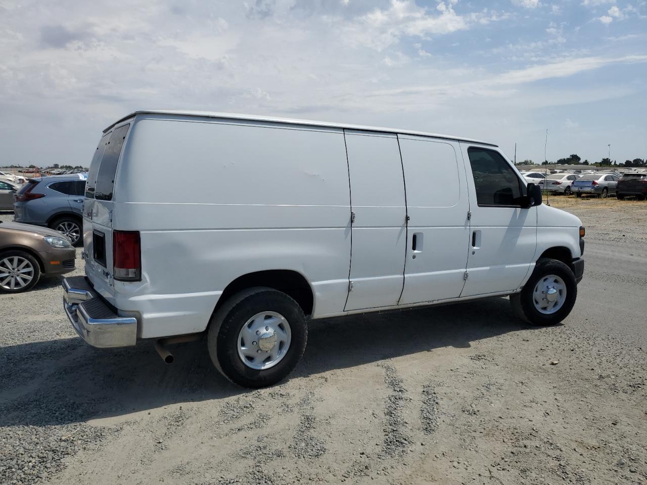 2009 Ford Econoline E150 Van - Image 3