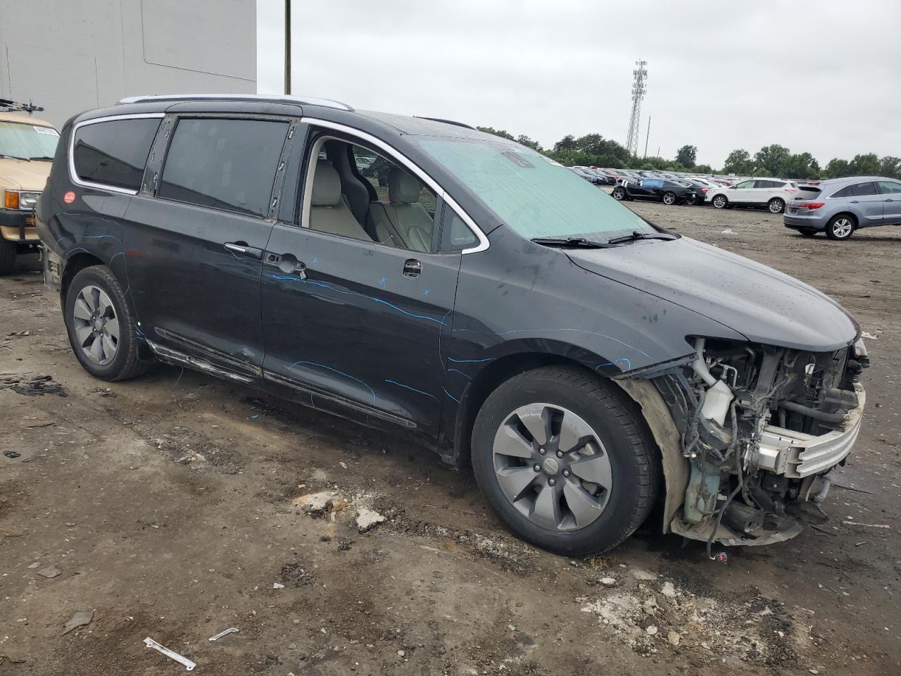2018 Chrysler Pacifica Hybrid Limited - Фото 4