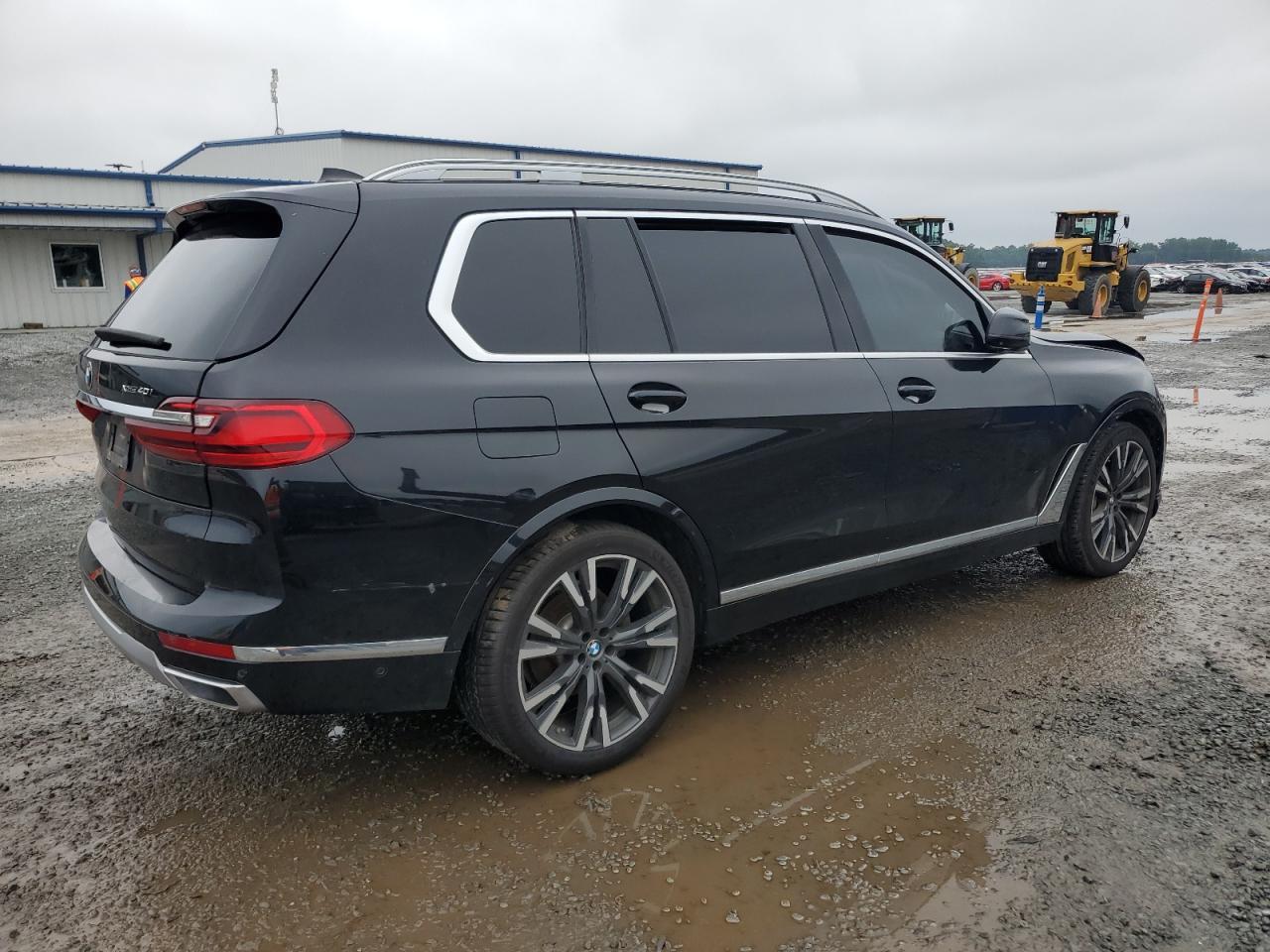 2020 BMW X7 xDrive40I - Фото 3