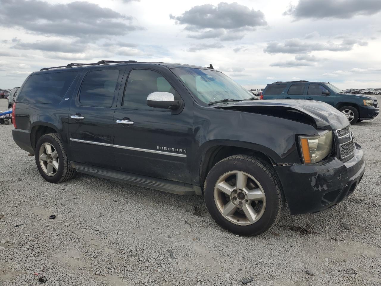 2011 Chevrolet Suburban K1500 Ltz - Фото 4