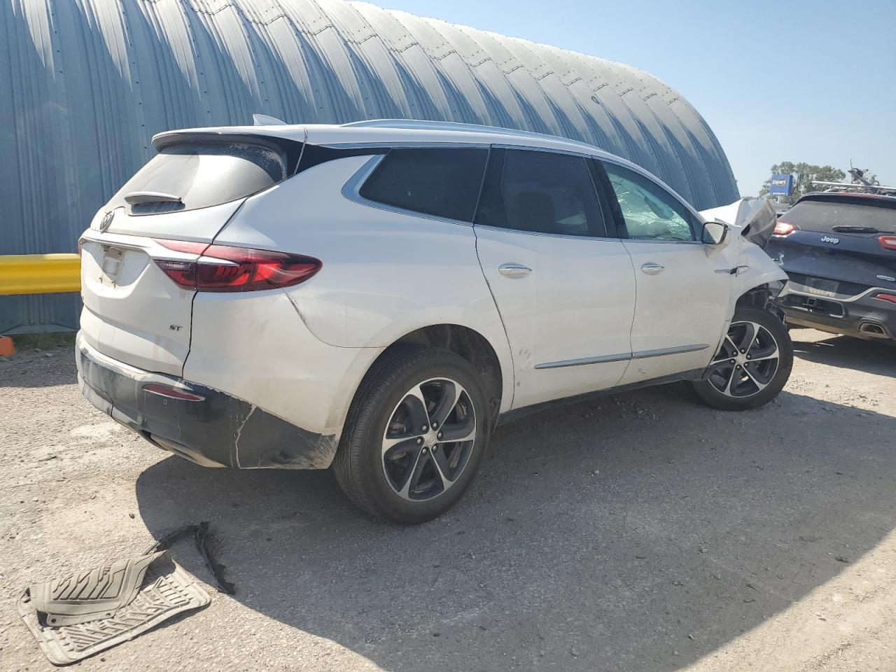 2021 Buick Enclave Essence - Фото 3