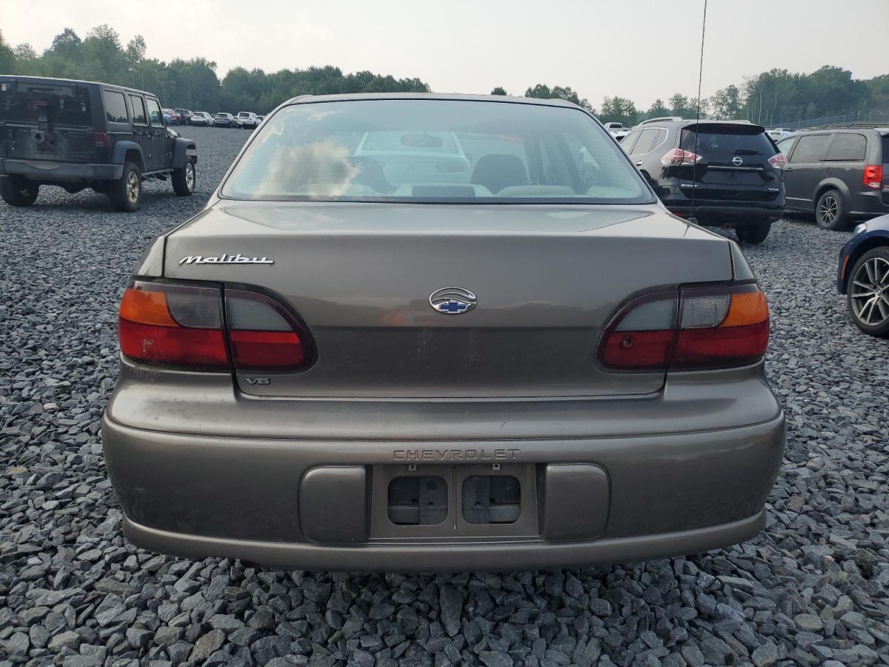 2001 Chevrolet Malibu - Фото 6