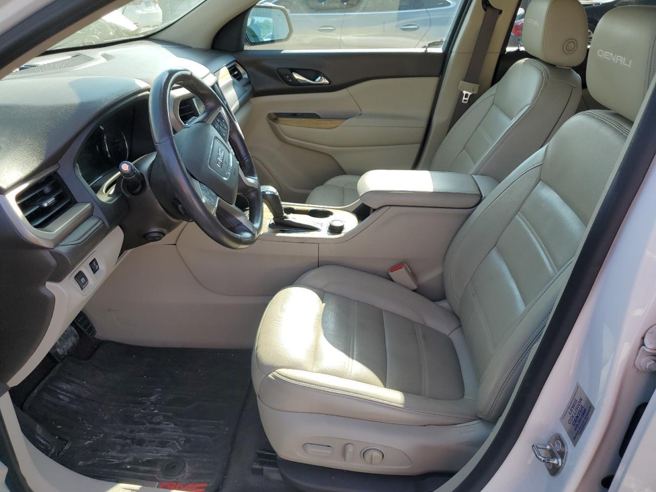 2018 GMC Acadia Denali - Фото 7