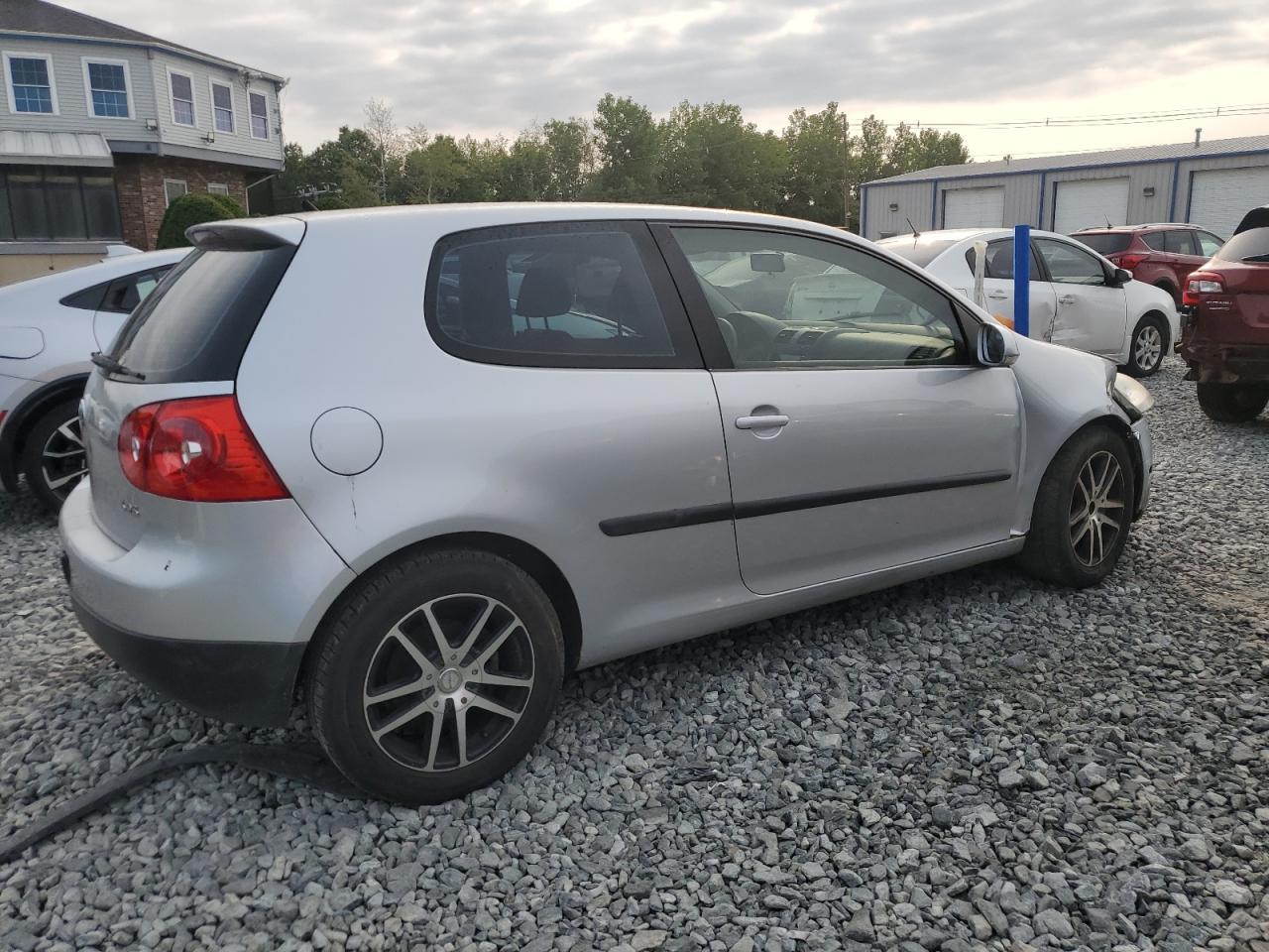 2007 Volkswagen Rabbit - Image 3