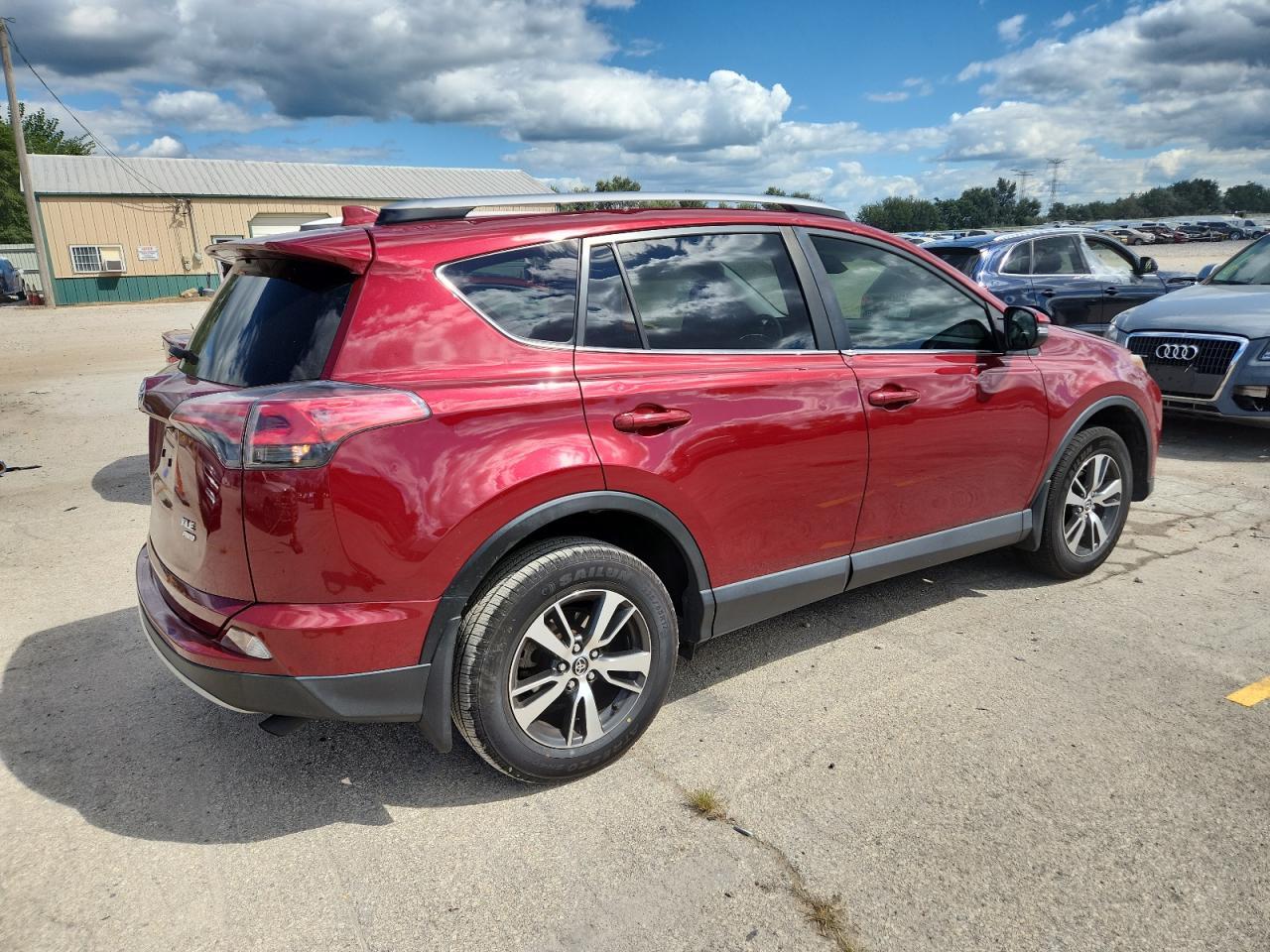 2018 Toyota Rav4 Adventure - Фото 3