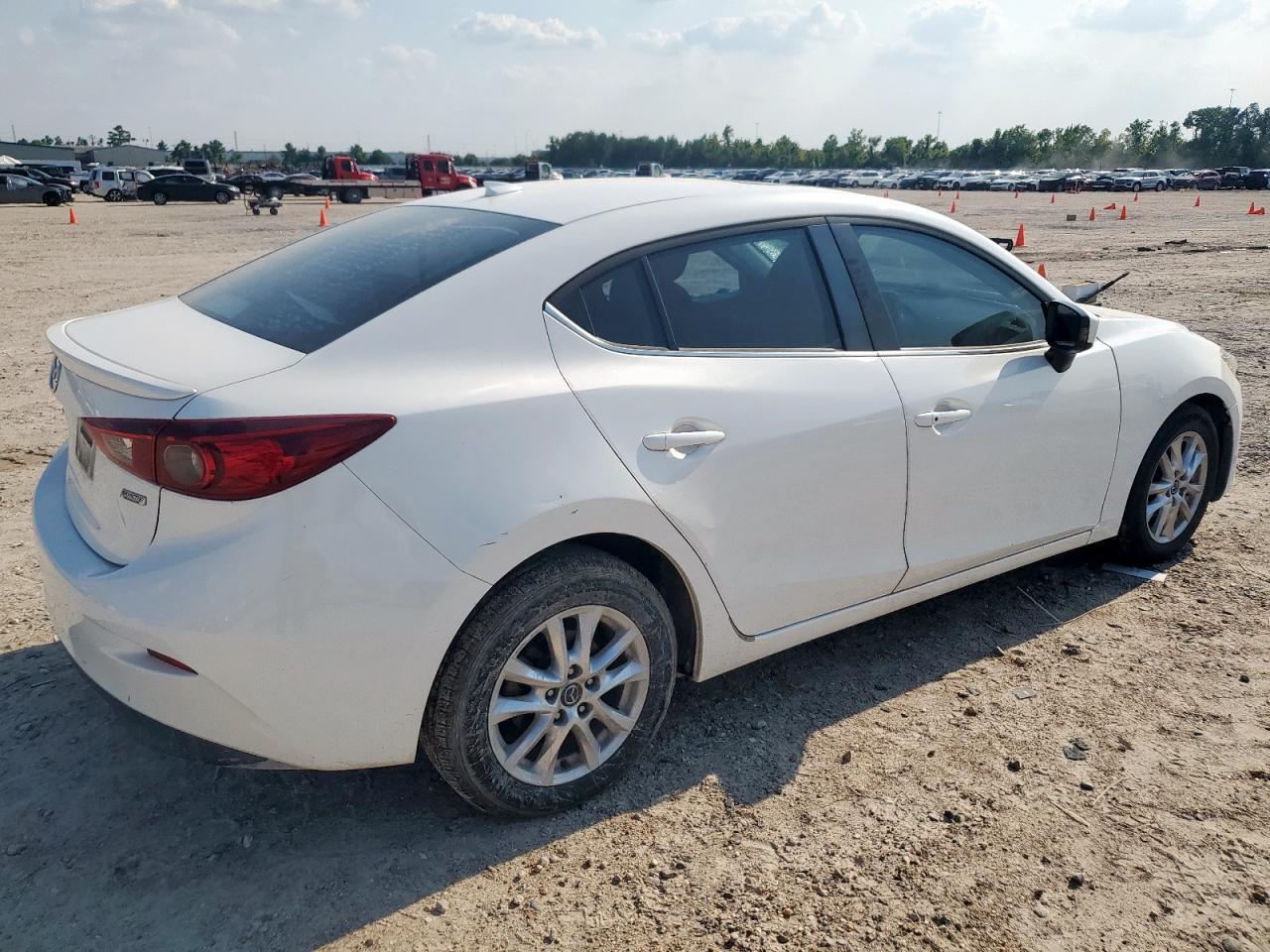 2015 Mazda 3 Touring - Фото 3