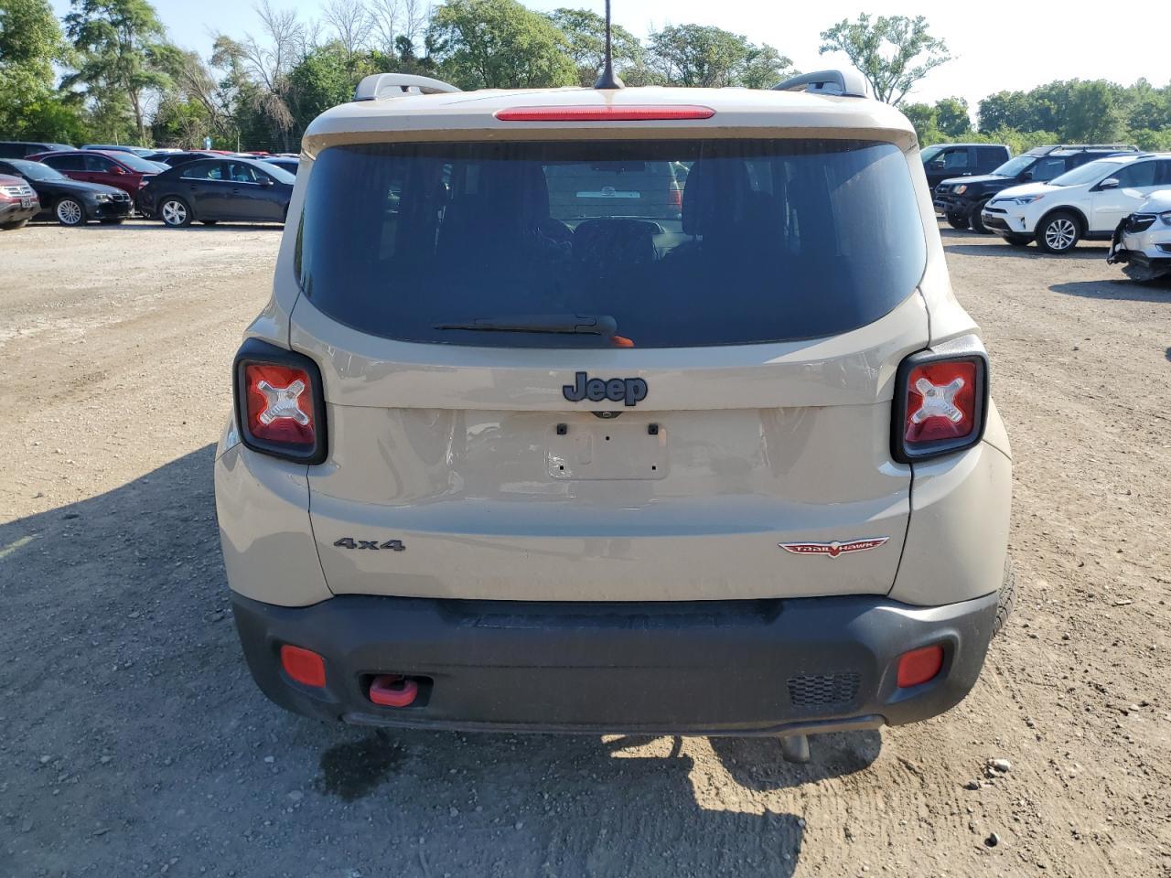 2015 Jeep Renegade Trailhawk - Фото 6