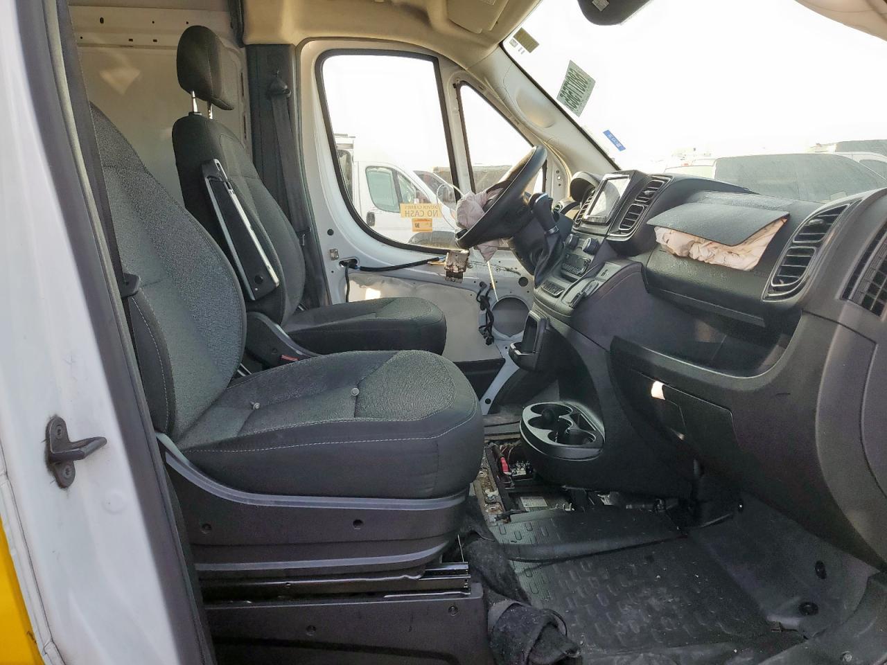 2023 Ram Promaster 1500 Delivery Van - Фото 5