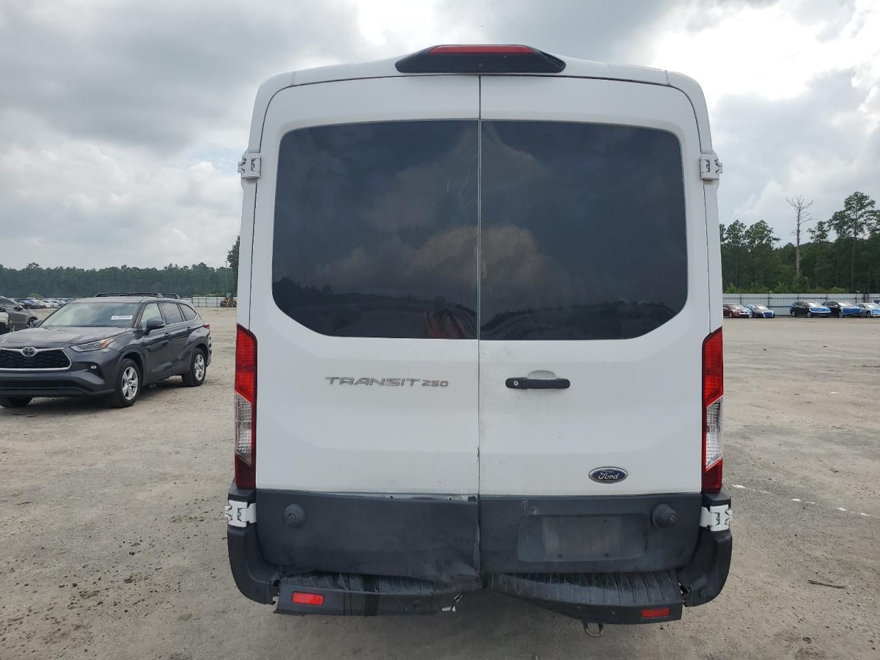 2019 Ford Transit T-250 - Image 6