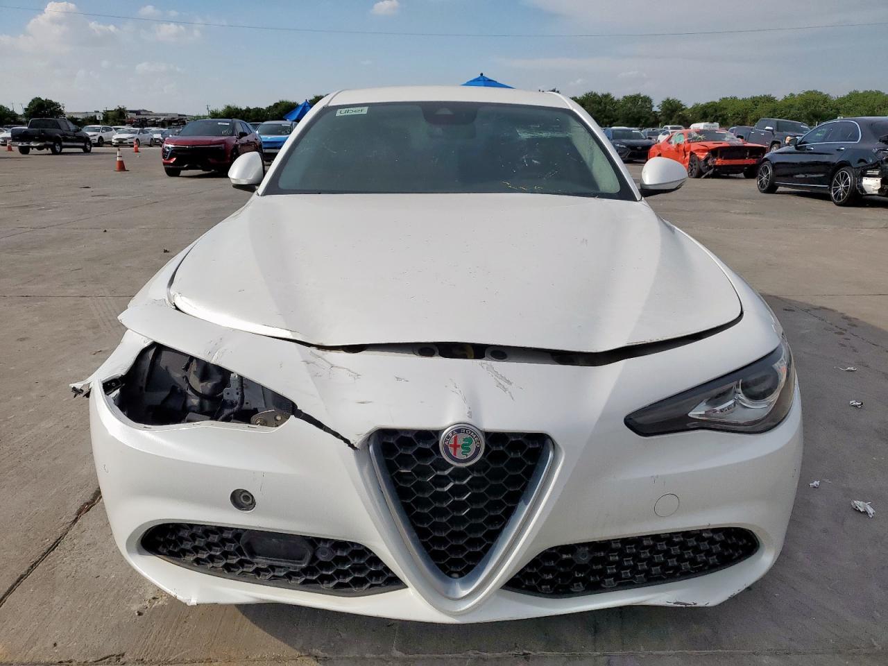 2017 Alfa Romeo Giulia Ti - Фото 5