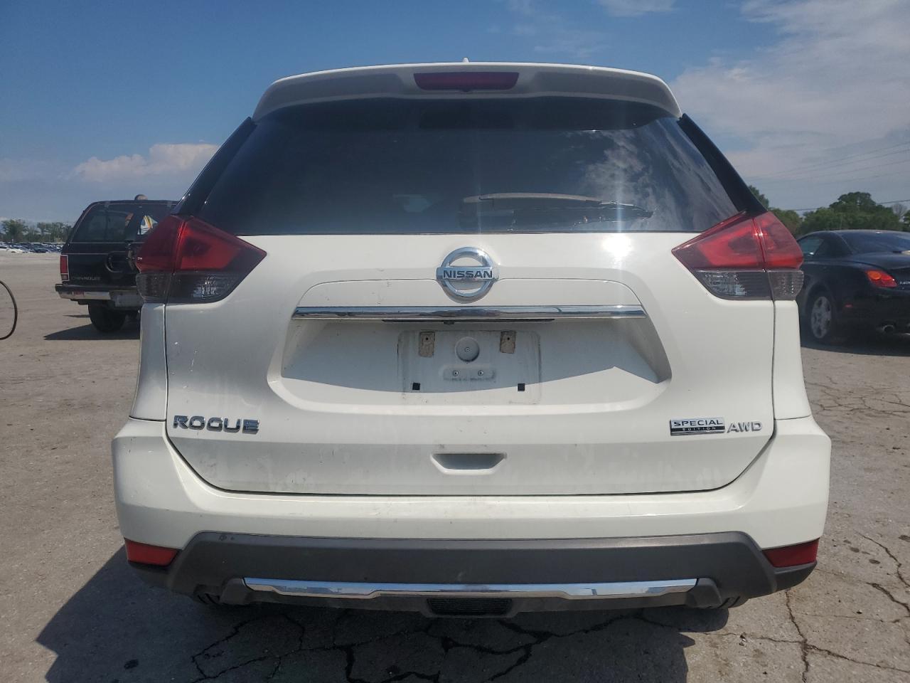 2019 Nissan Rogue S - Image 6