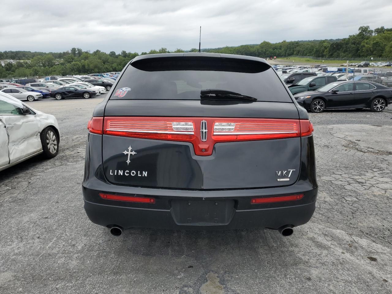 2014 Lincoln Mkt - Image 6