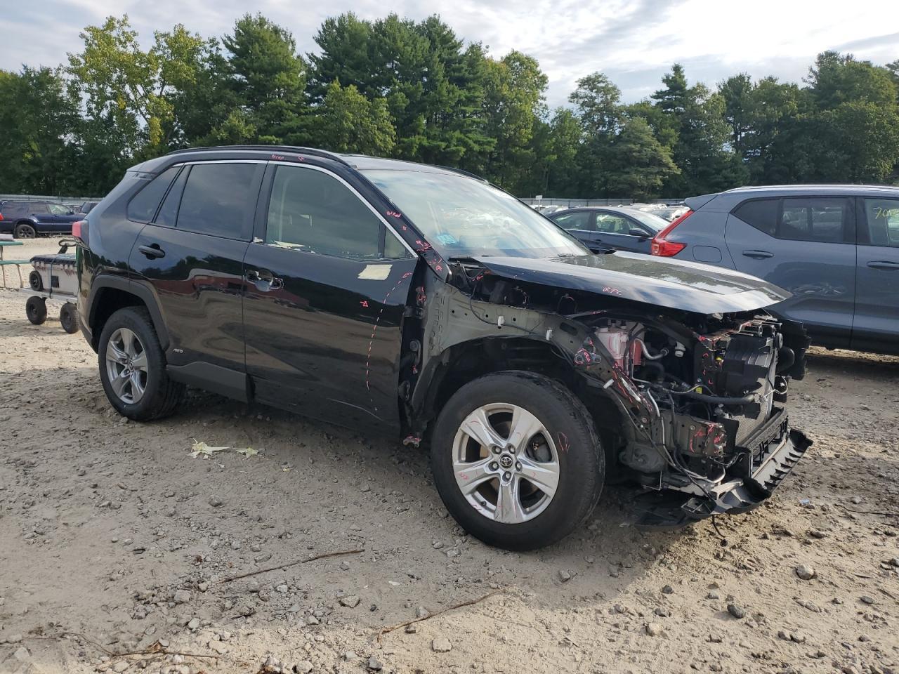 2019 Toyota Rav4 Le - Image 4