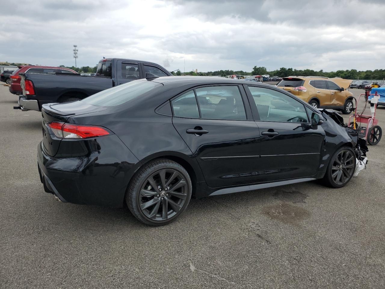 2025 Toyota Corolla Se - Image 3