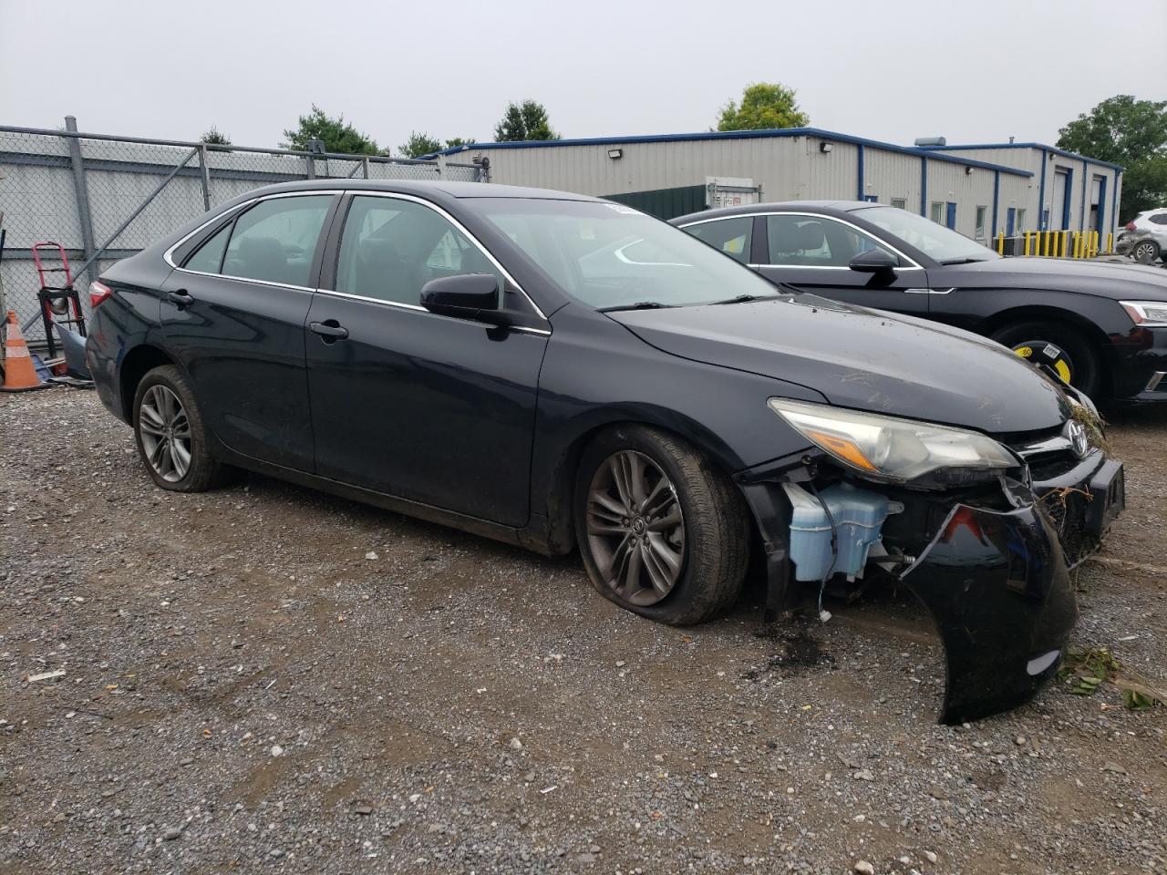 2016 Toyota Camry - Фото 4