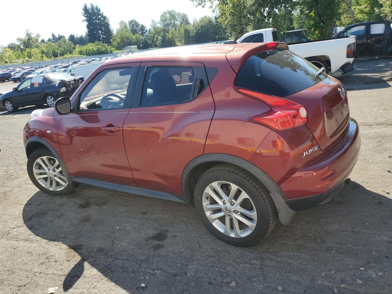 2011 Nissan Juke S - Image 2