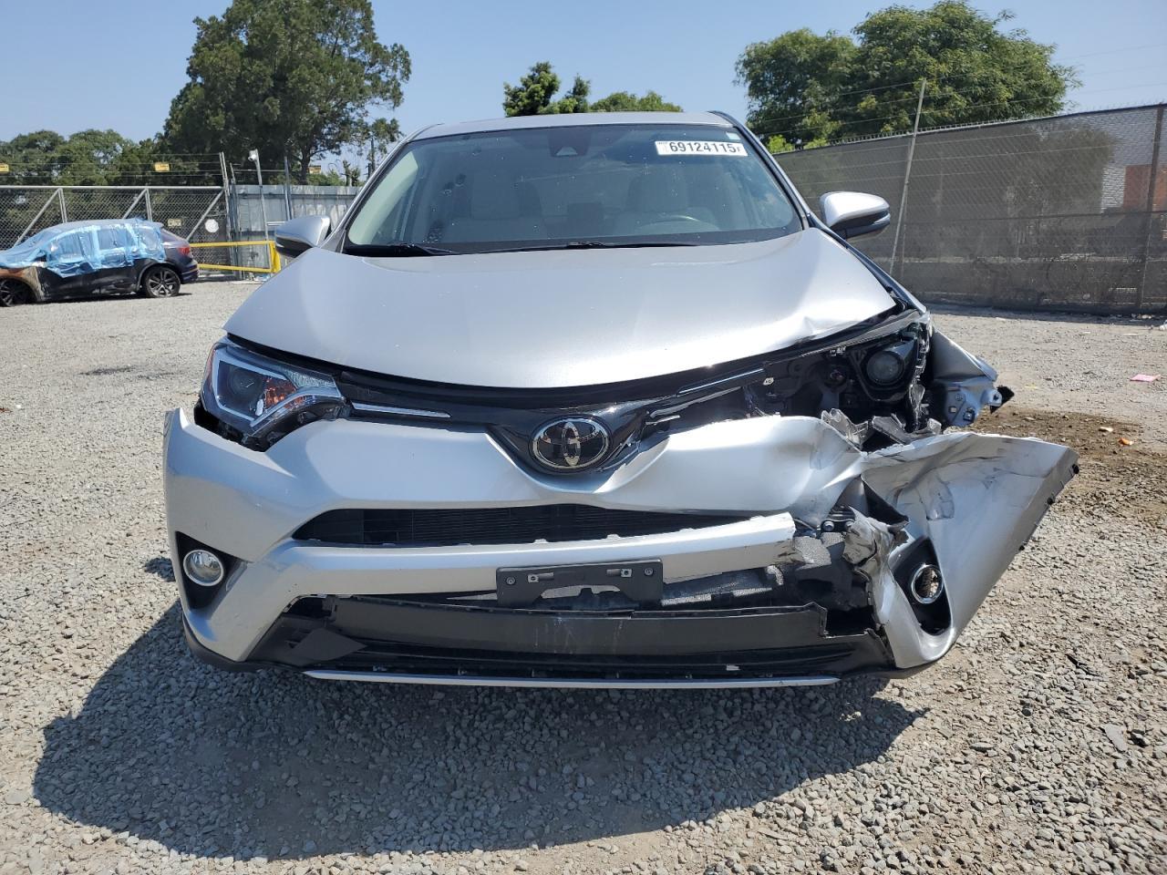 2018 Toyota Rav4 Adventure - Image 5