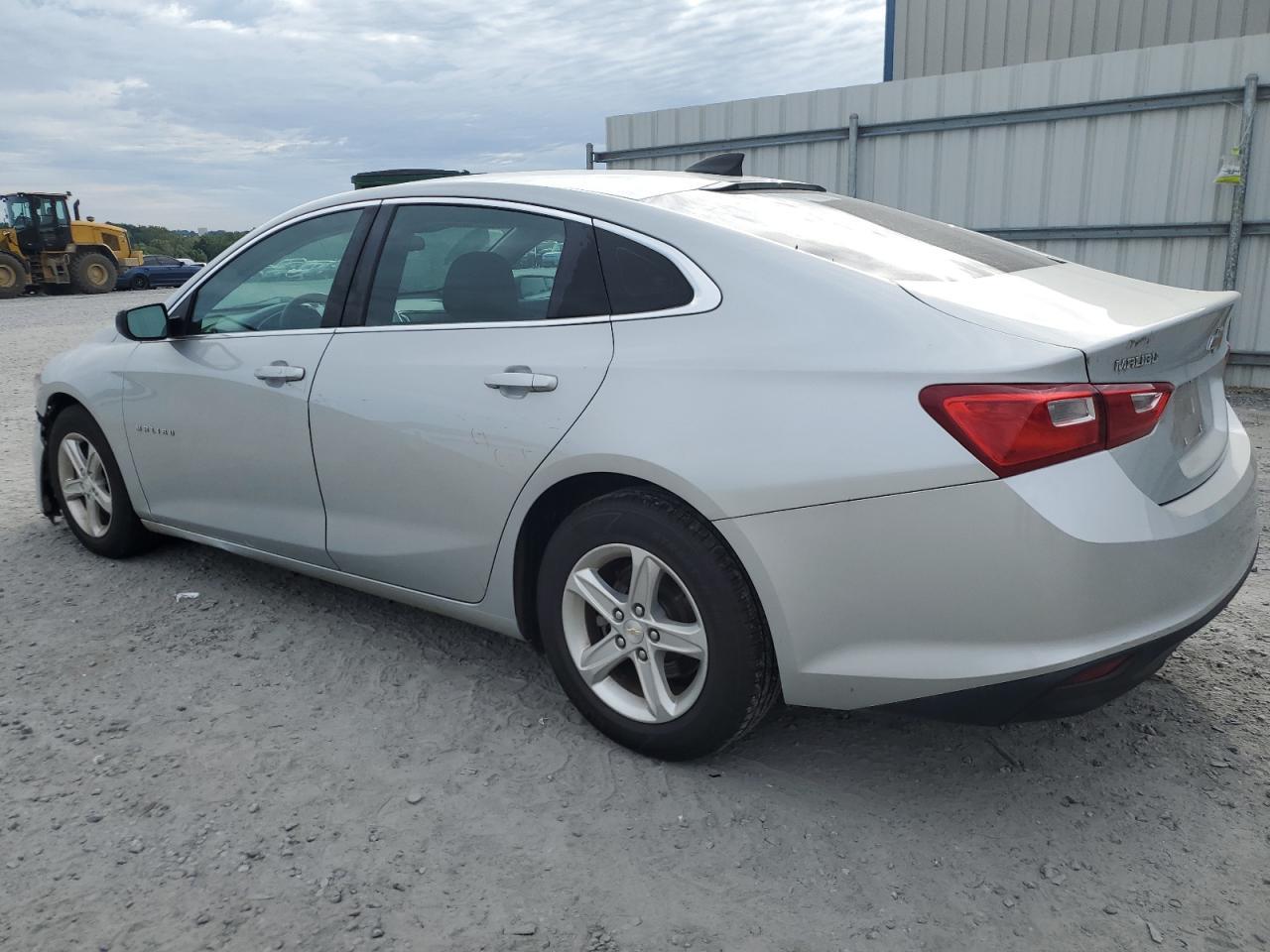 2019 Chevrolet Malibu Ls - Фото 2