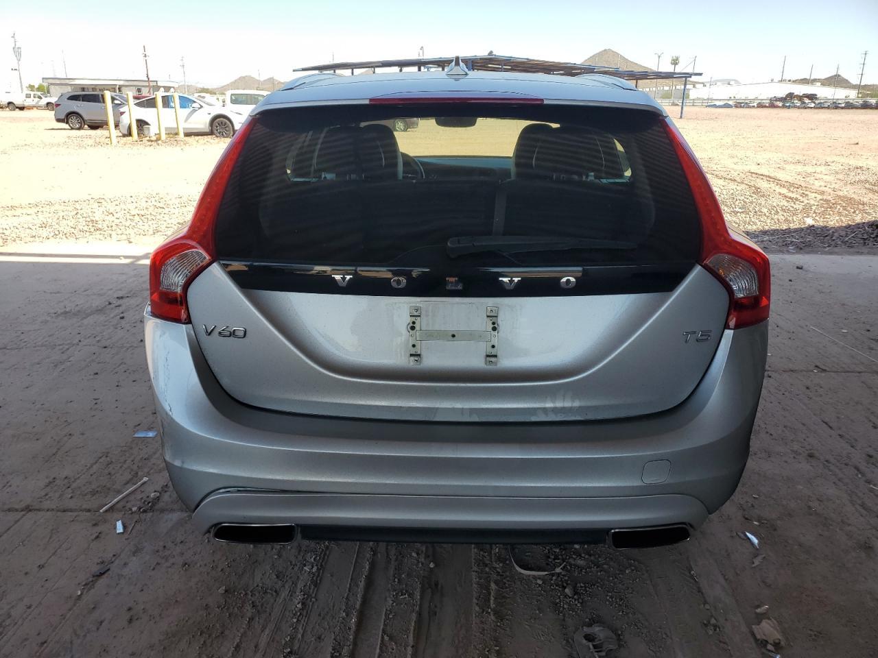 2016 Volvo V60 T5 Premier - Фото 6