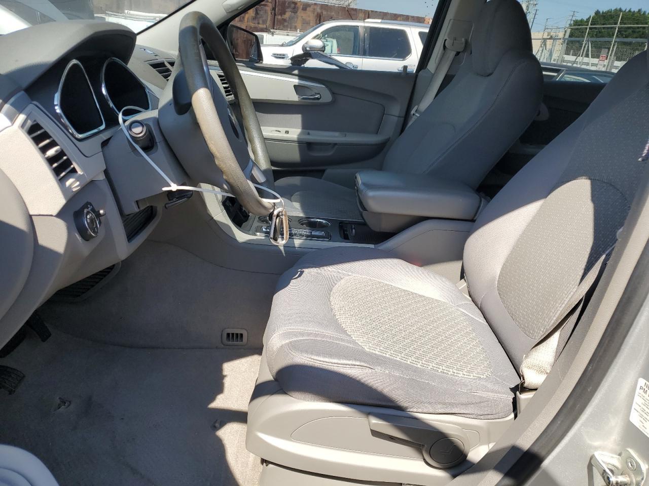 2011 Chevrolet Traverse Ls - Фото 7