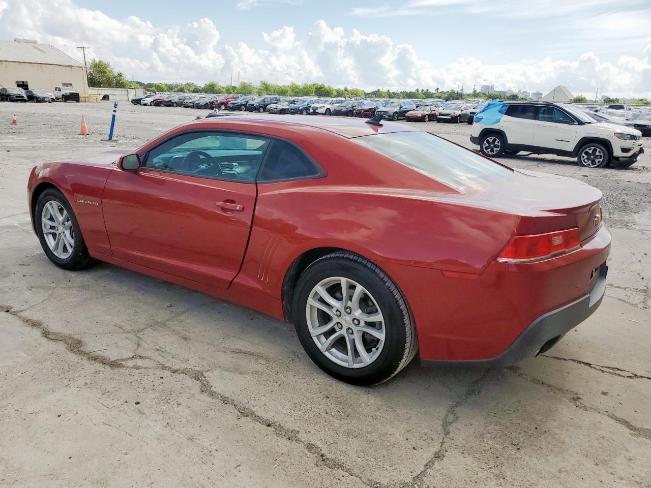 2015 Chevrolet Camaro Ls - Фото 2