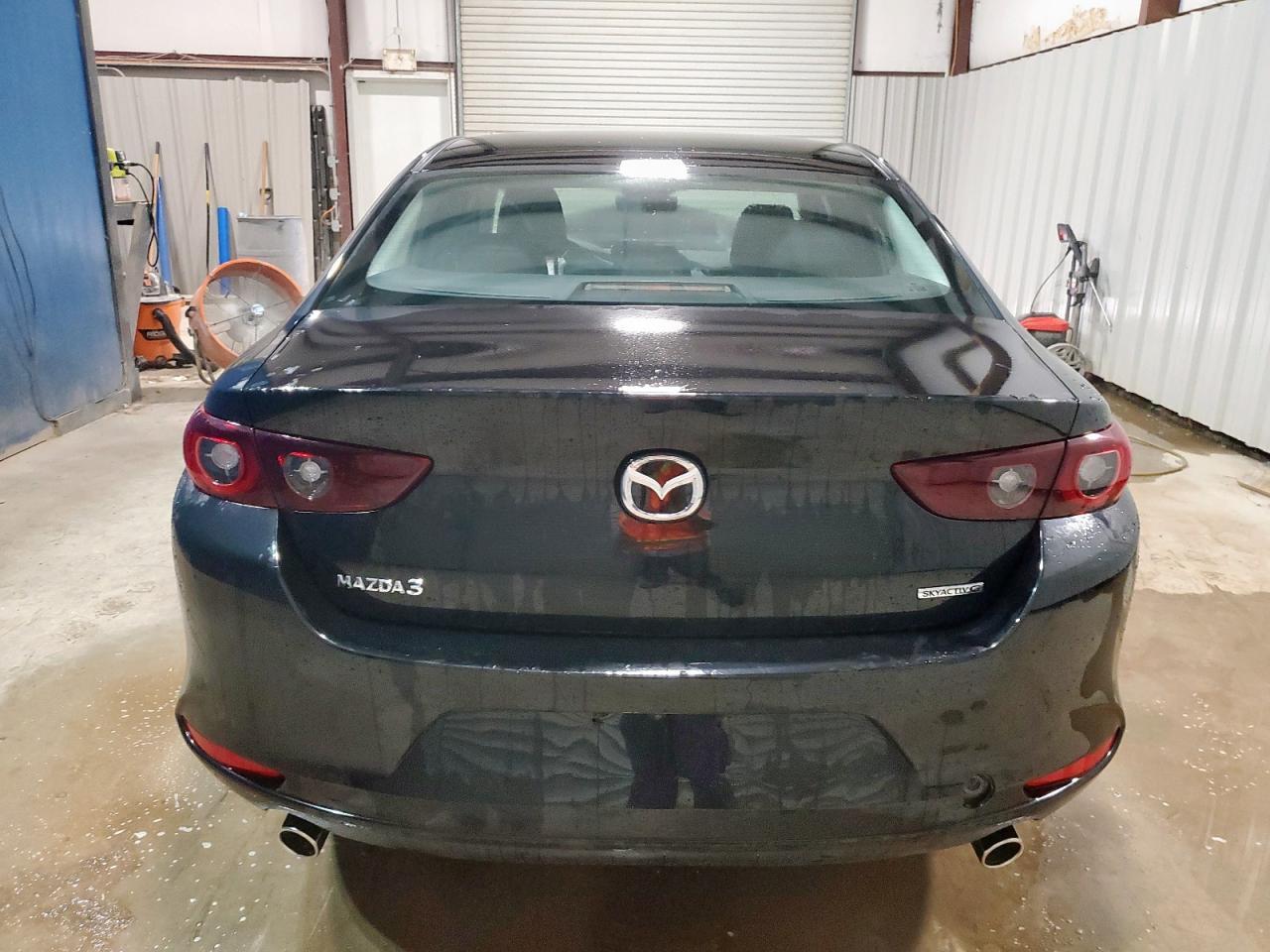 2025 Mazda 3 - Image 6