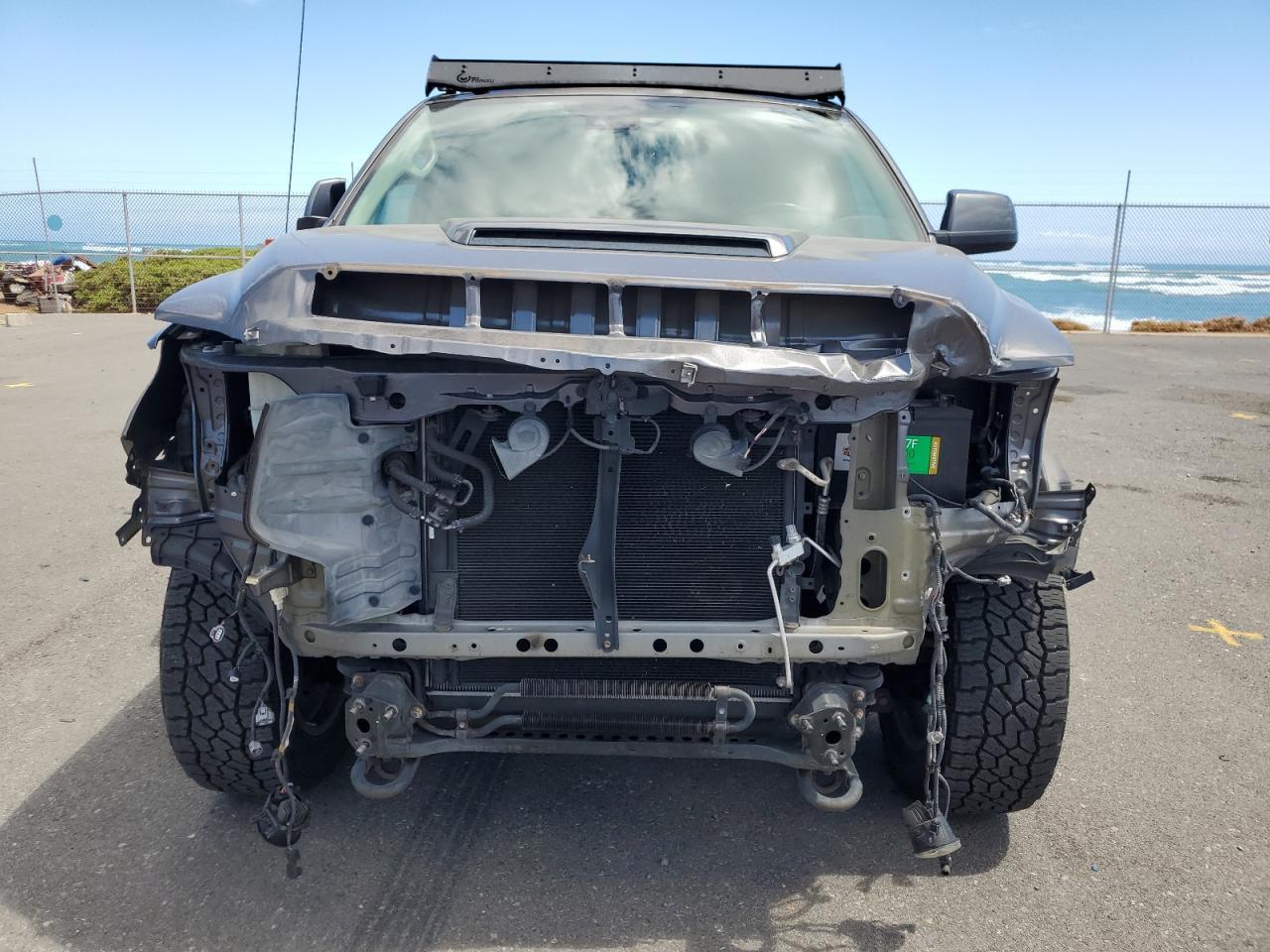 2018 Toyota Tundra Crewmax Sr5 - Image 5