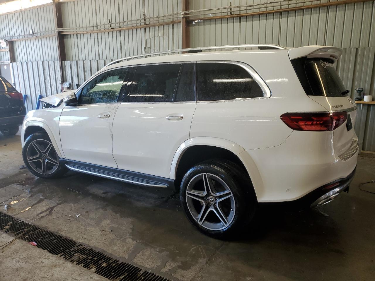 2025 Mercedes-Benz Gls 450 4Matic - Image 2
