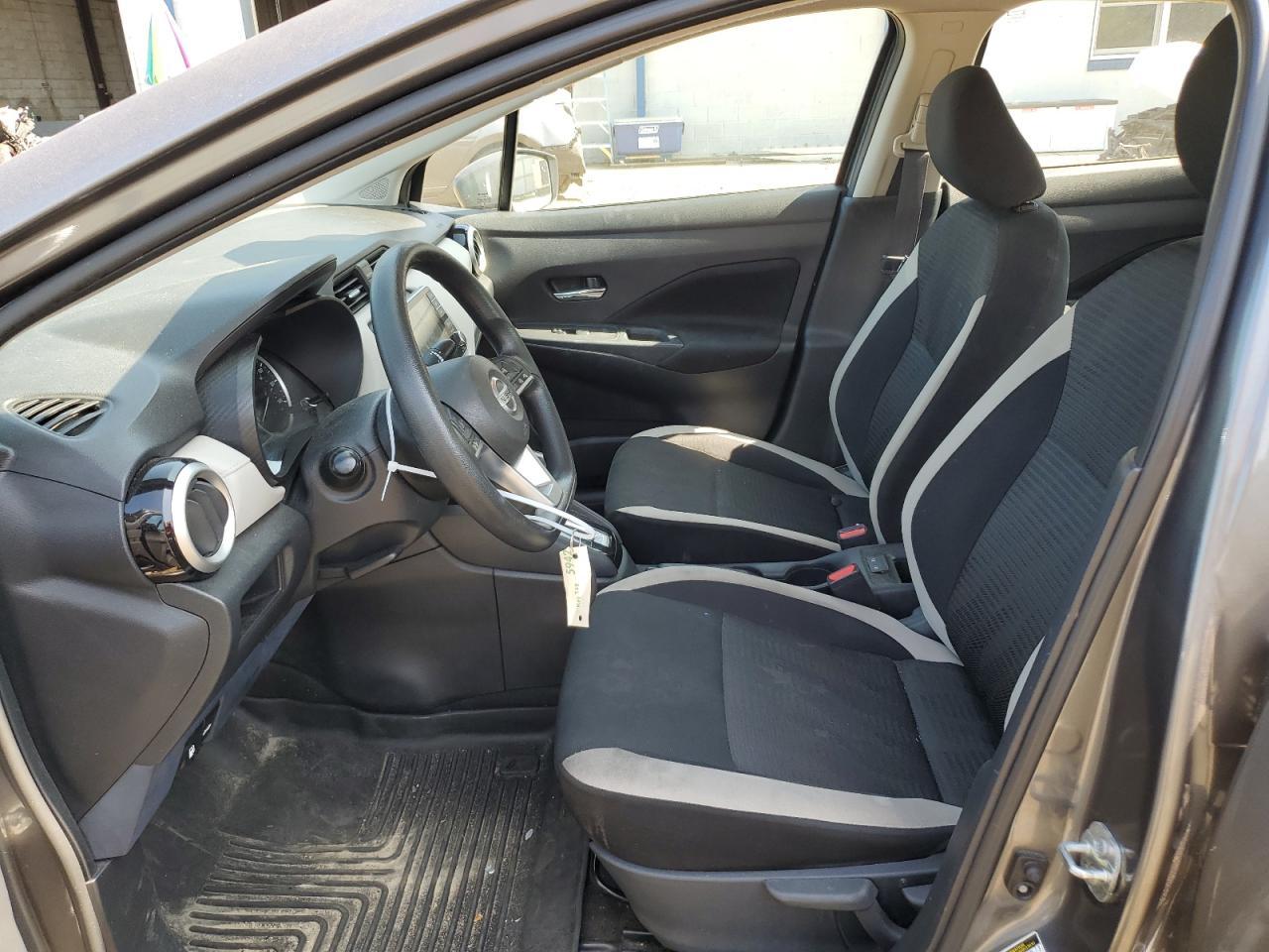 2022 Nissan Versa Sv - Image 7