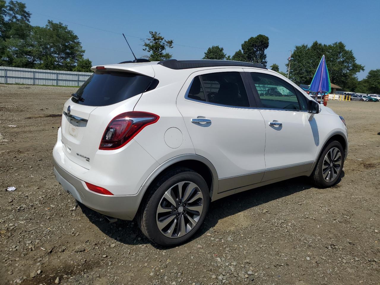 2018 Buick Encore Essence - Фото 3