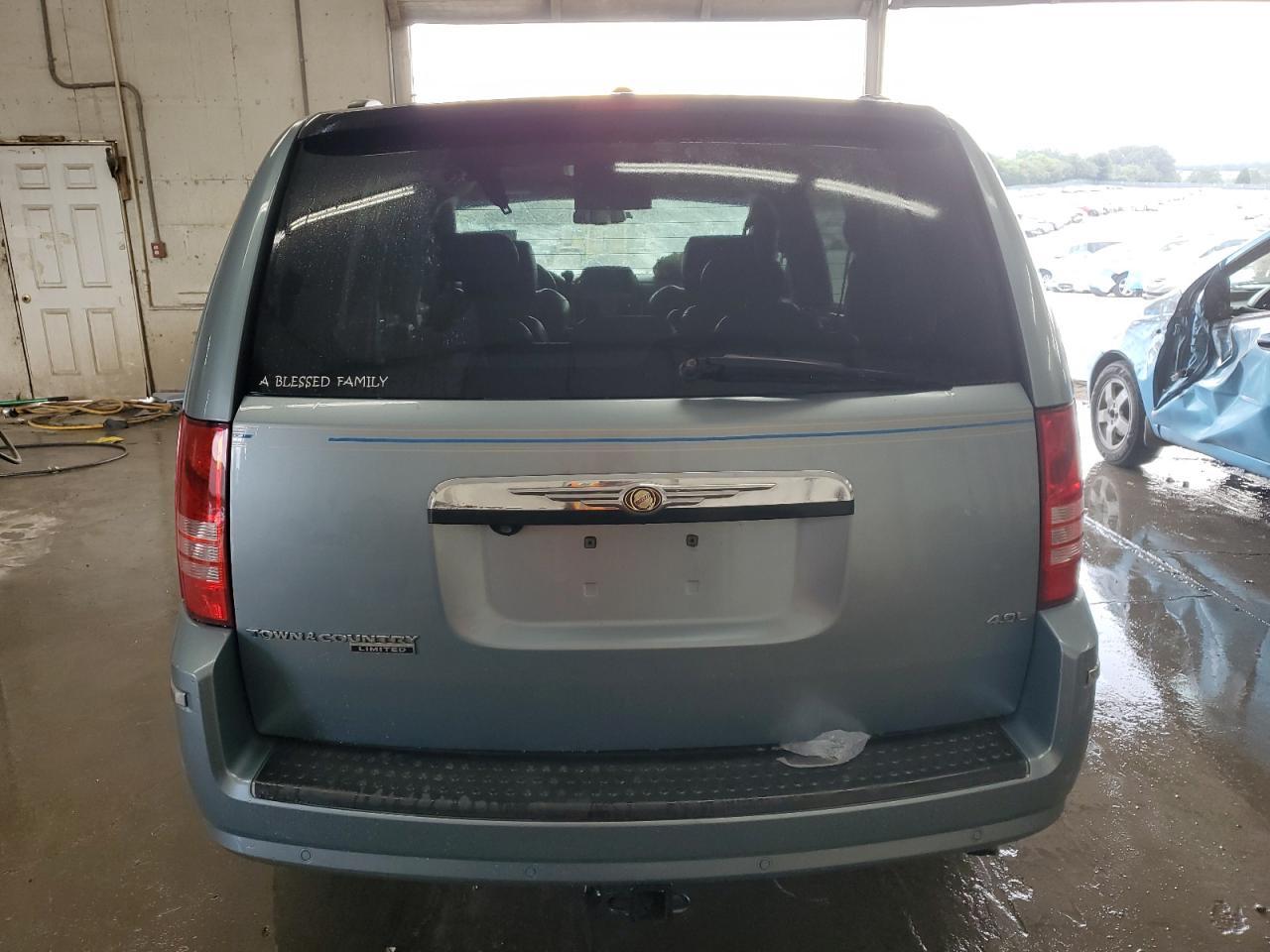 2008 Chrysler Town & Country Limited - Фото 6