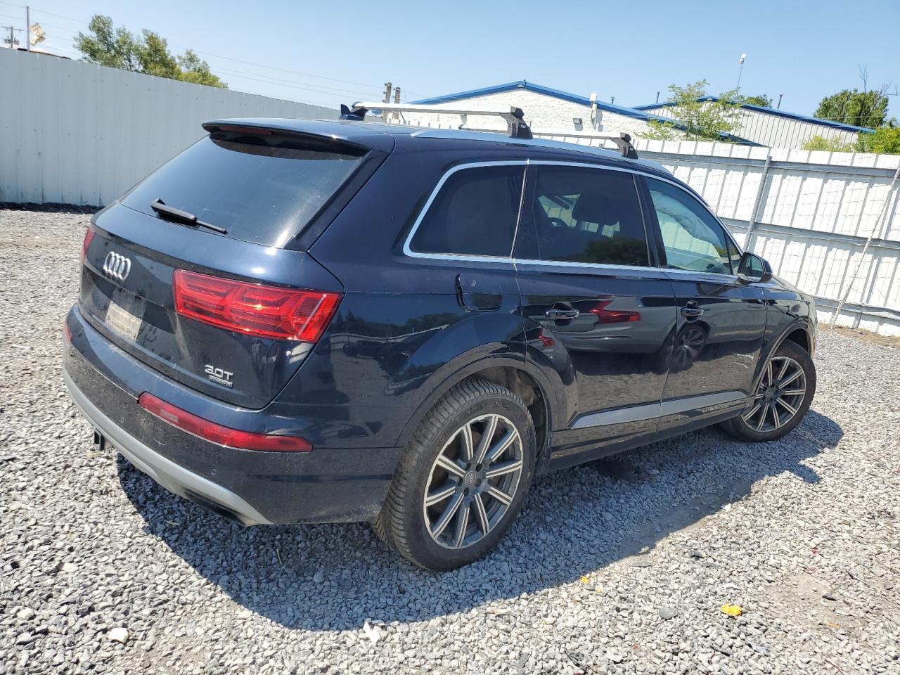 2017 Audi Q7 Premium Plus - Image 3