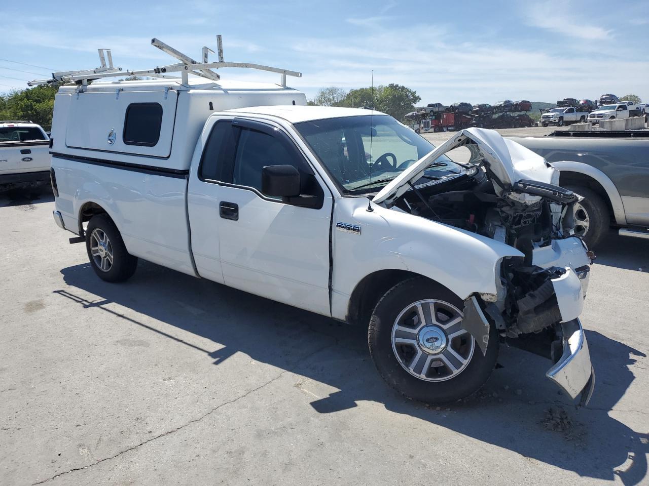 2004 Ford F150 - Image 4