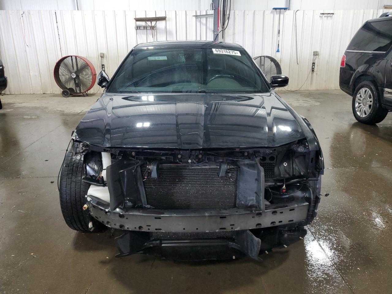 2017 Chrysler 300 S - Image 5