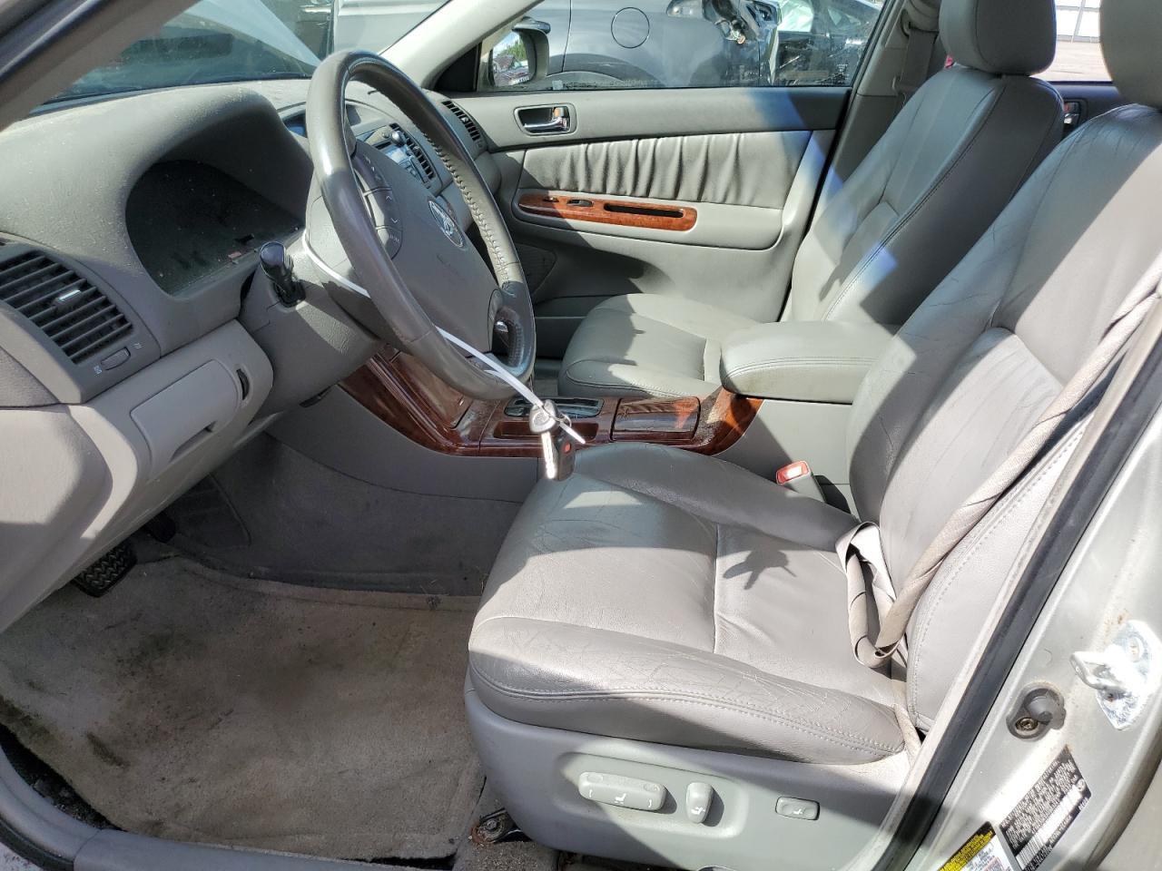 2005 Toyota Camry Le - Image 7