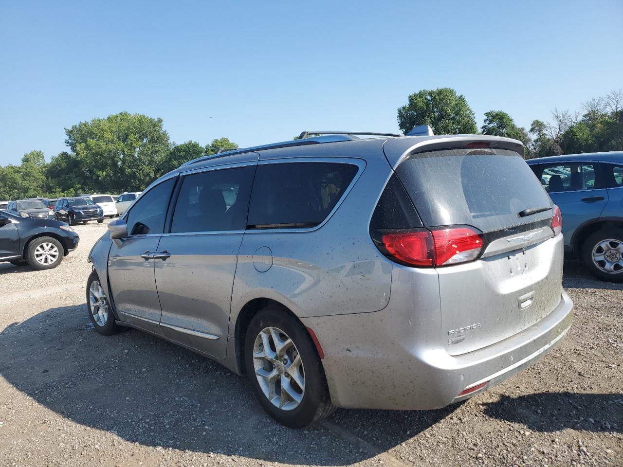 2018 Chrysler Pacifica Touring L Plus - Image 2